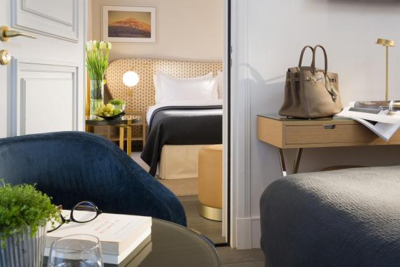 Air-conditioned hotel in Paris: stay cool at Le Marianne, steps from the Champs-Élysées
